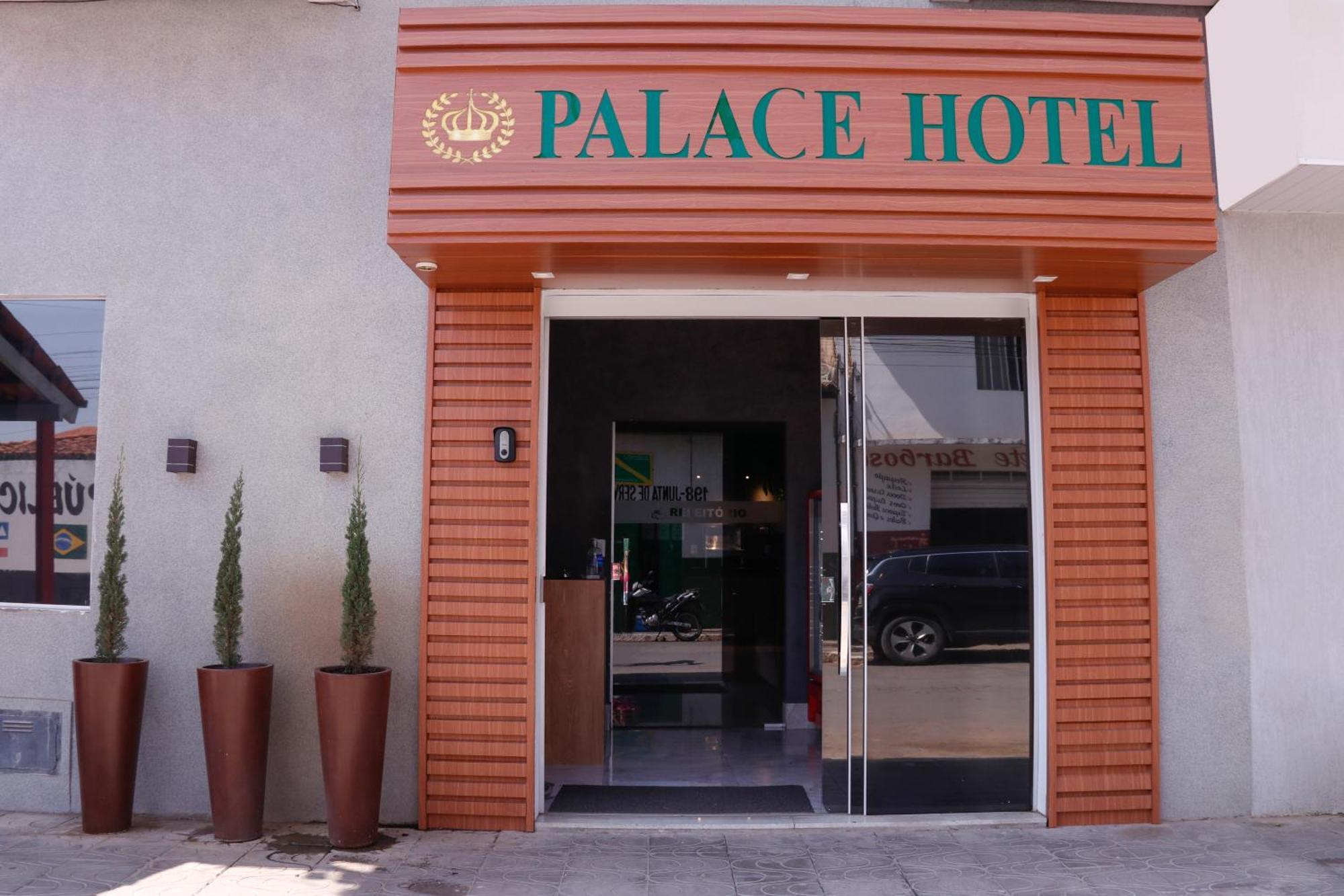 Palace Hotel Bom Jesus da Lapa Bagian luar foto